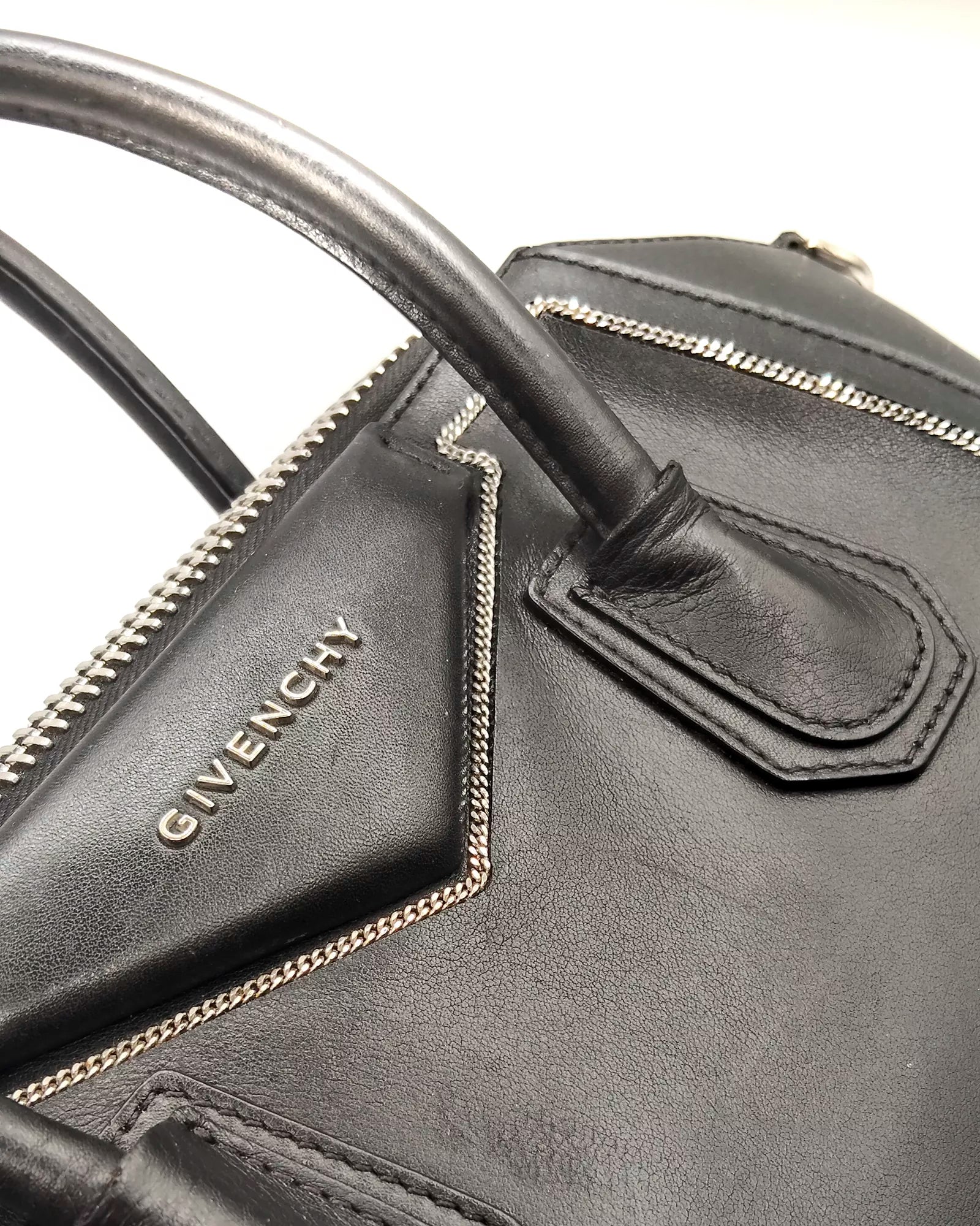 Givenchy Antigona with Chain Small