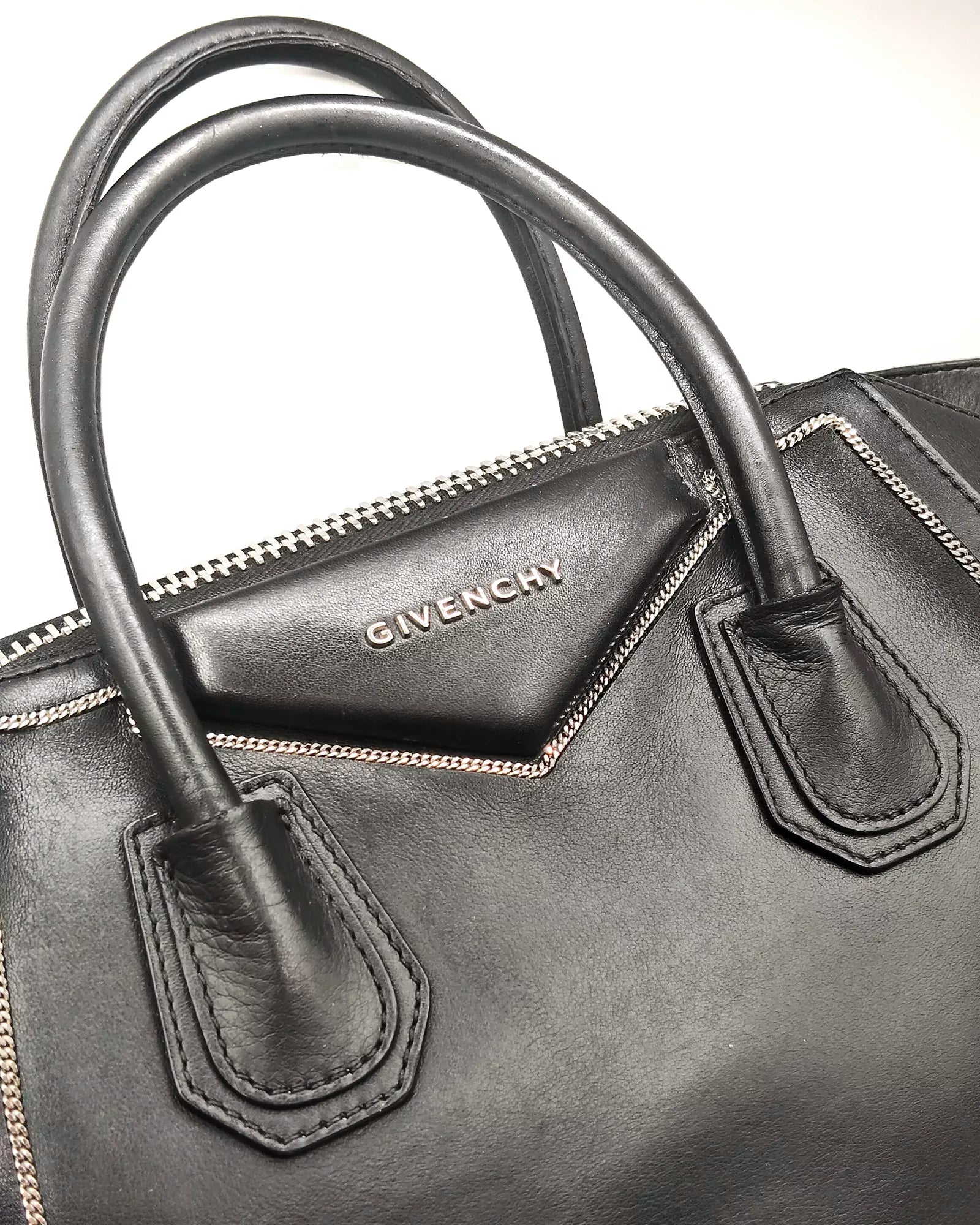 Givenchy Antigona with Chain Small