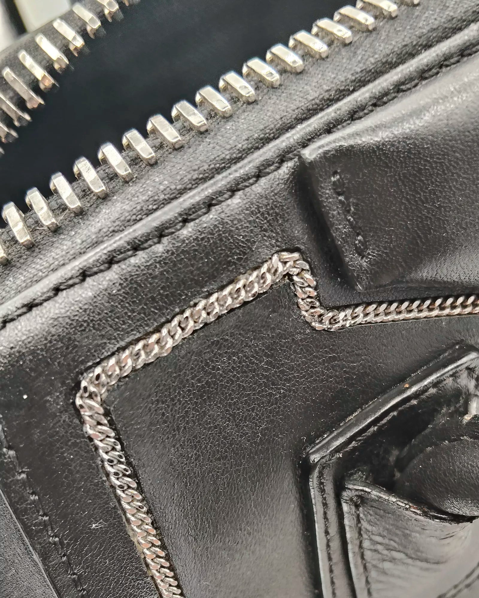 Givenchy Antigona with Chain Small