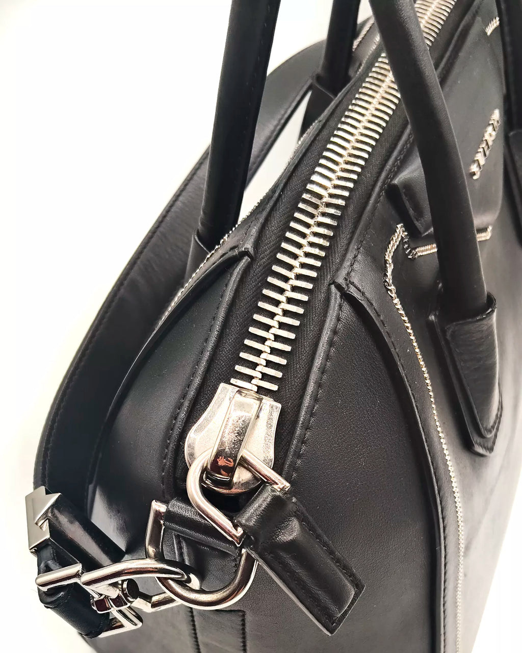 Givenchy Antigona with Chain Small