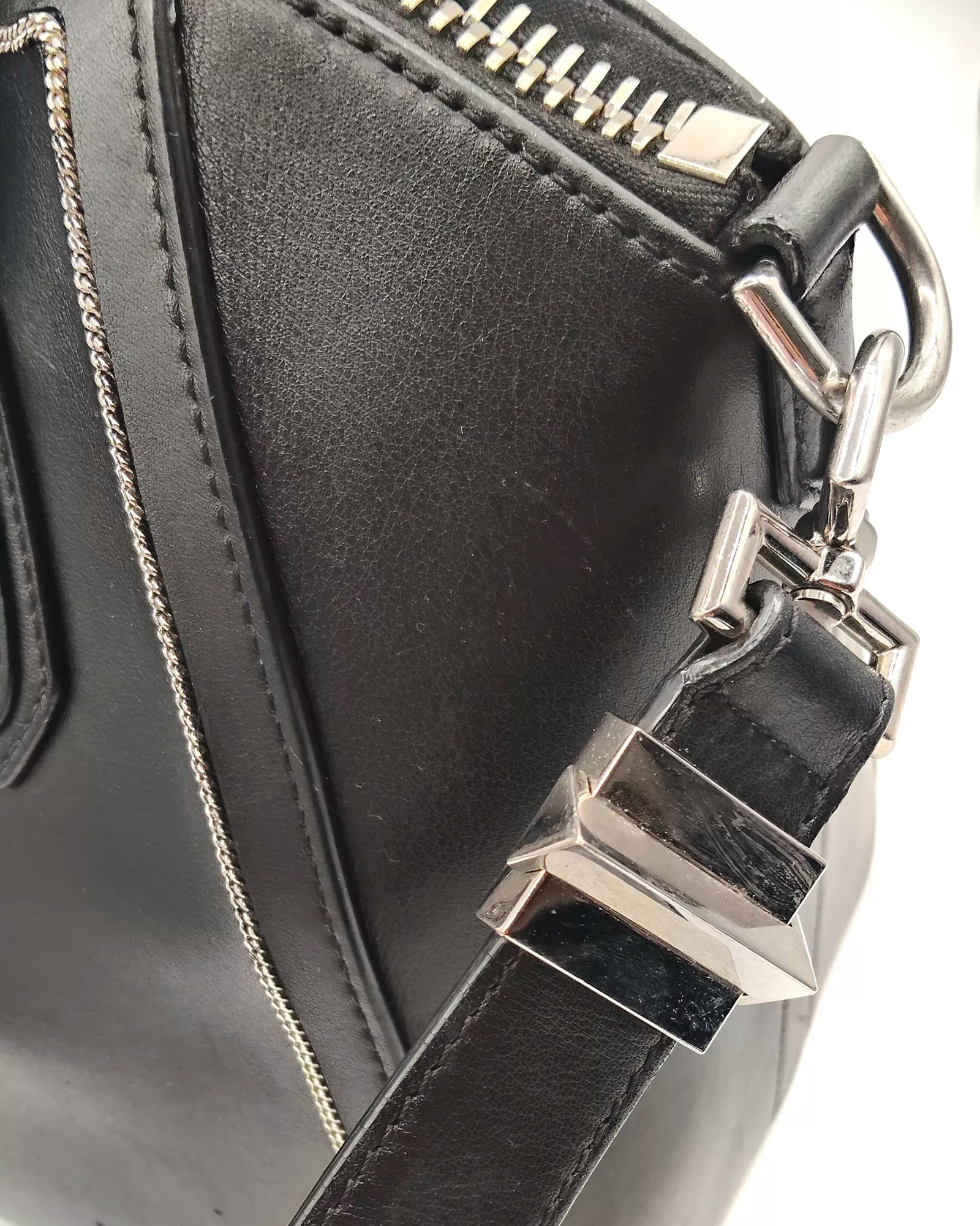 Givenchy Antigona with Chain Small