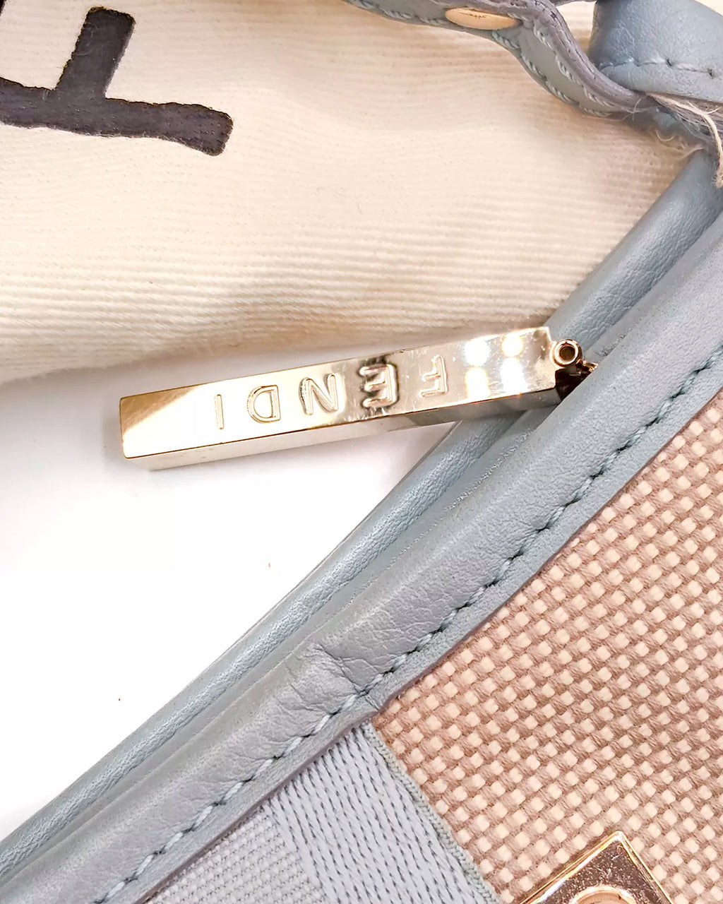 Borsa pochette crossbody FENDI