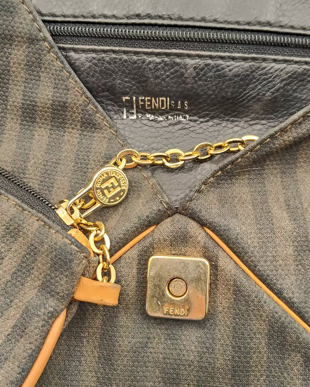 Pochette Envelope Pequin Fendi