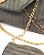 Pochette Envelope Pequin Fendi