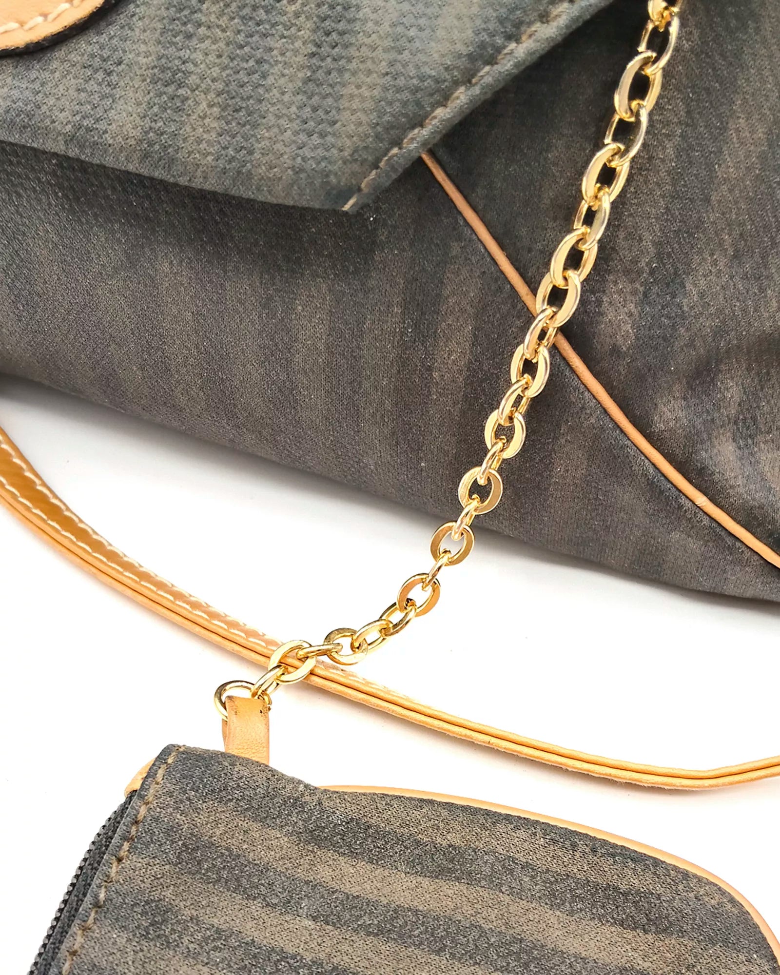 Pochette Envelope Pequin Fendi