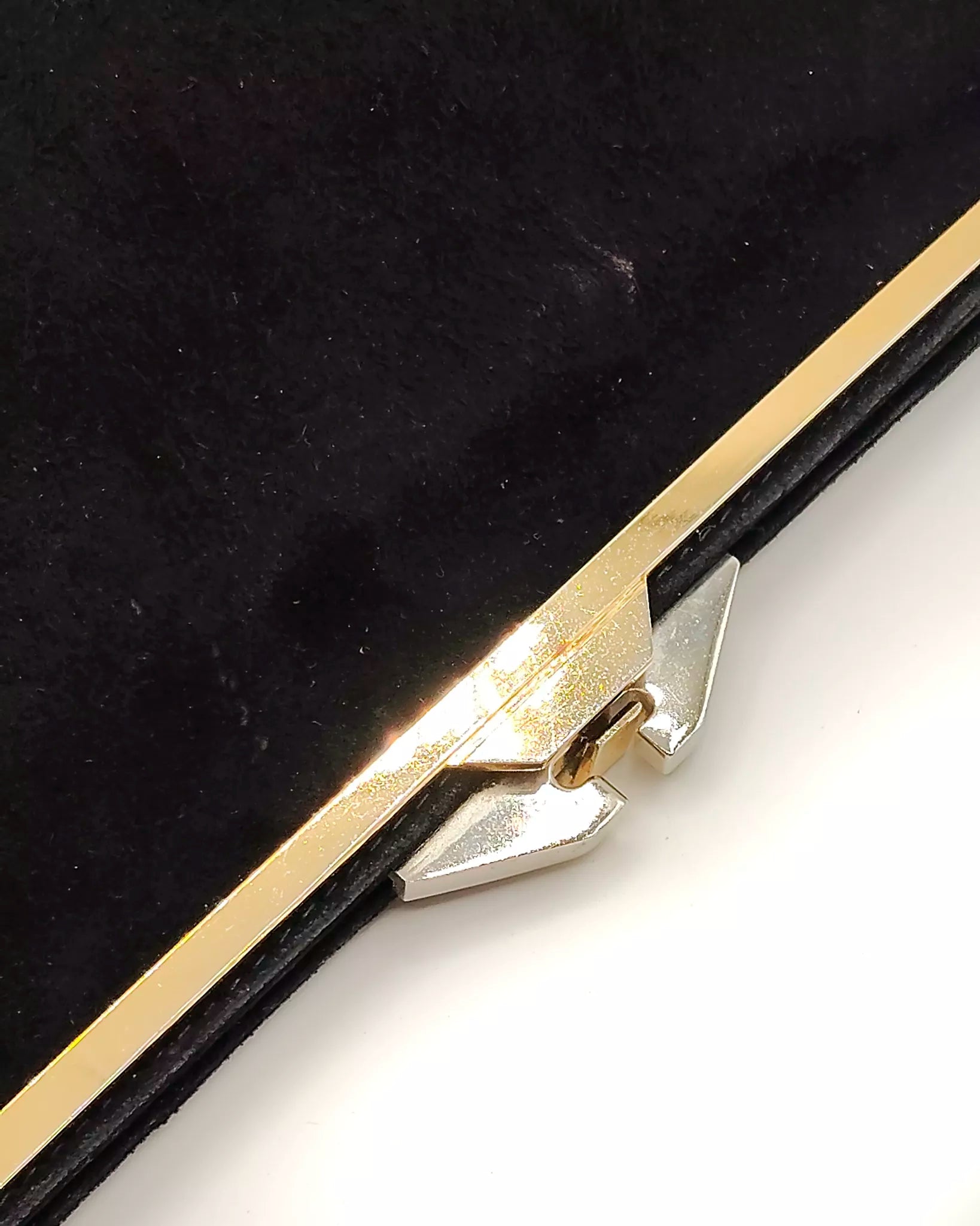 Clutch da cerimonia in camoscio