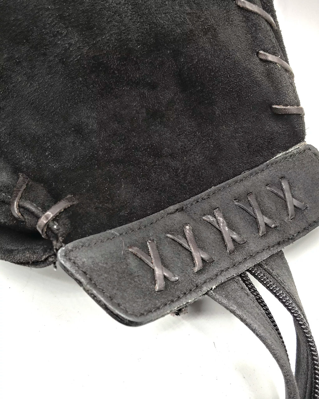 Zaino monospalla in camoscio Artigianale La Bottega della Borsa