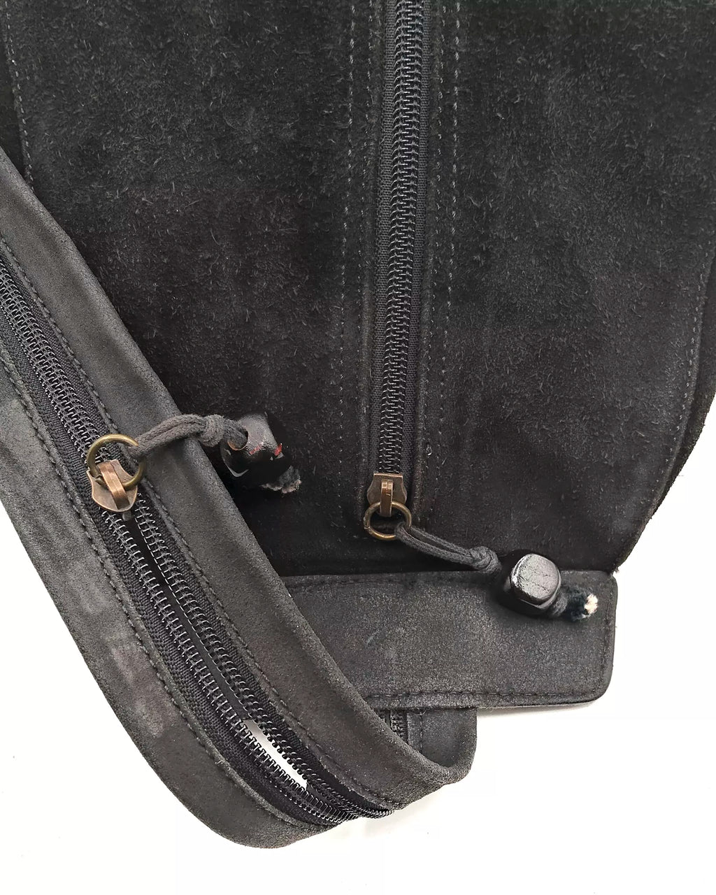 Zaino monospalla in camoscio Artigianale La Bottega della Borsa