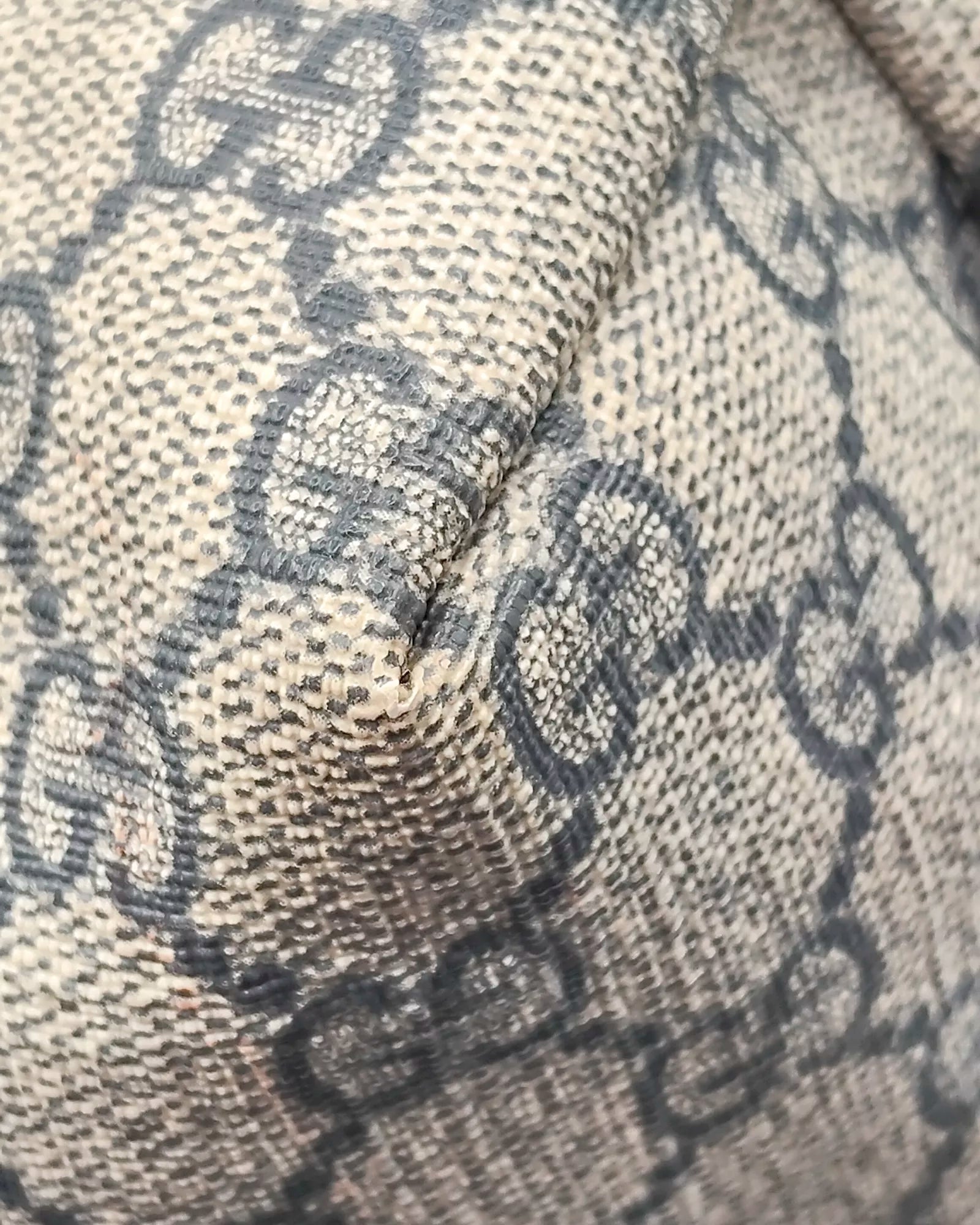 Tote GG Supreme Gucci