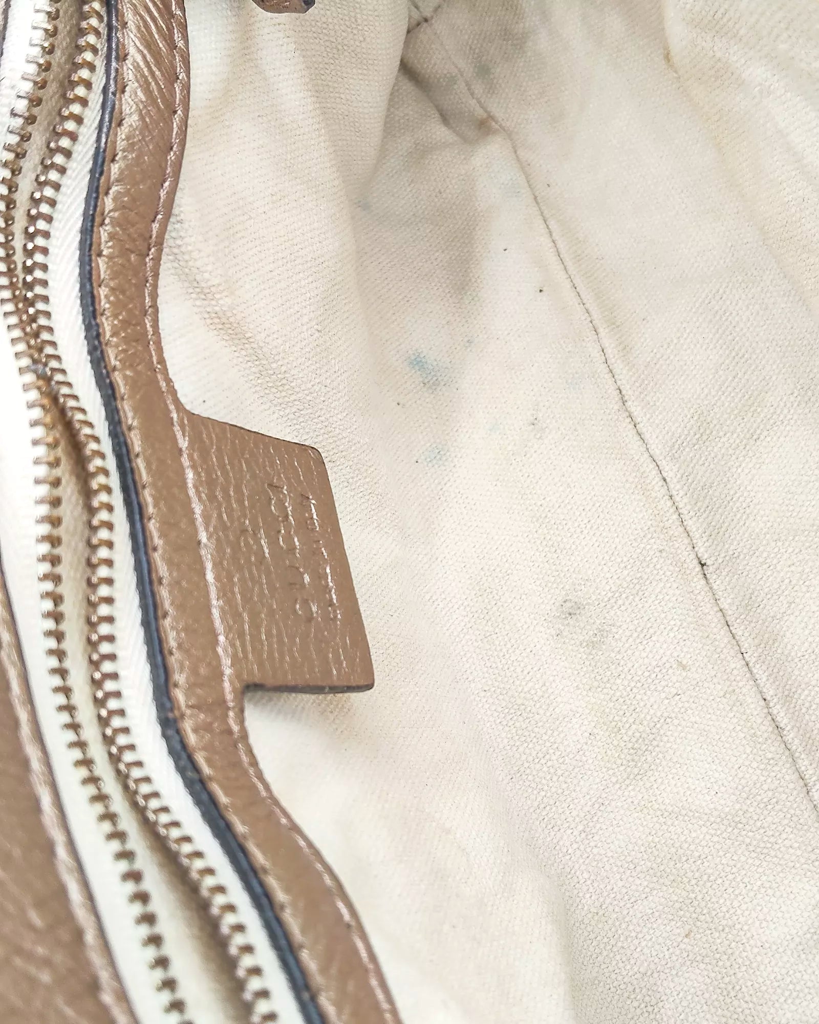 Crossbody Soho Long Flap GG Gucci