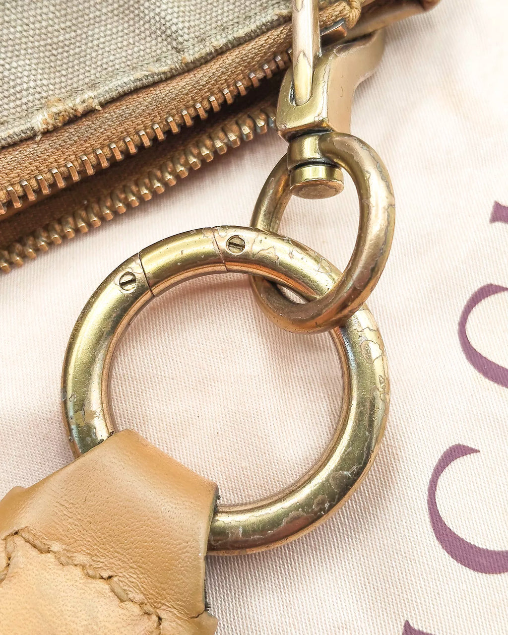 Utilitarian Safari Shoulder bag Gucci