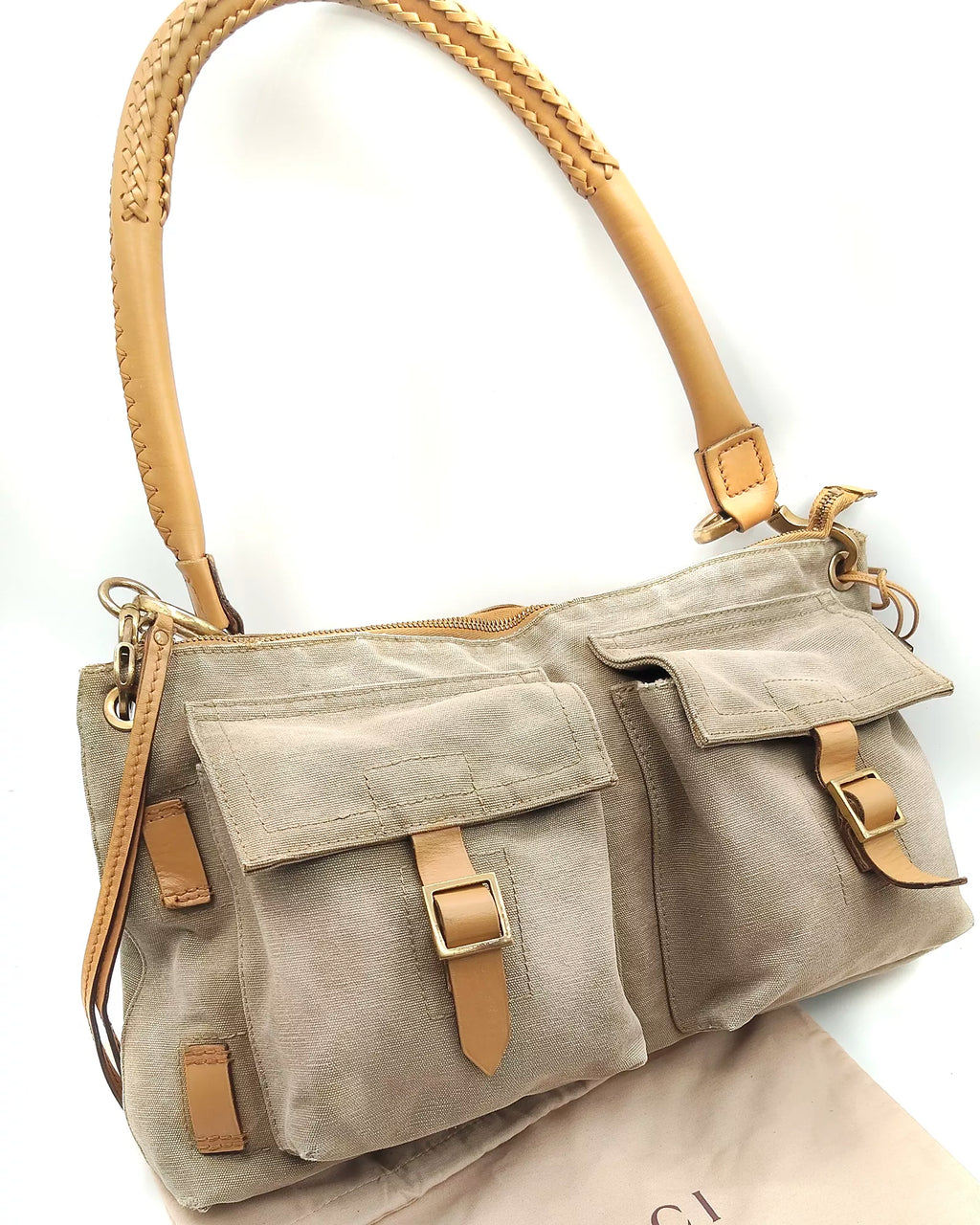 Utilitarian Safari Shoulder bag Gucci