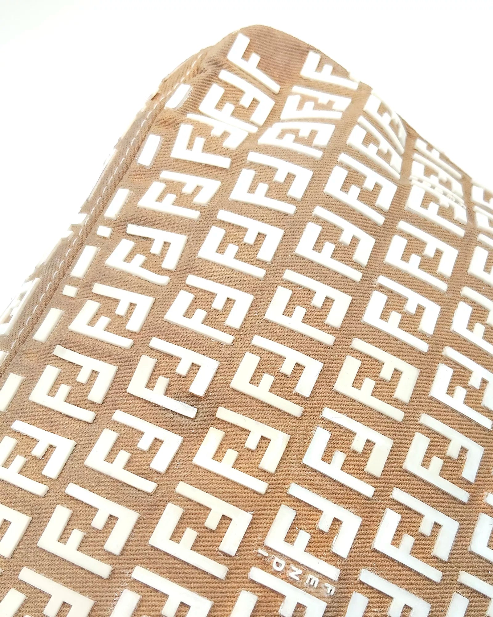 Baguette Mama Monogram gomma Ltd. FENDI